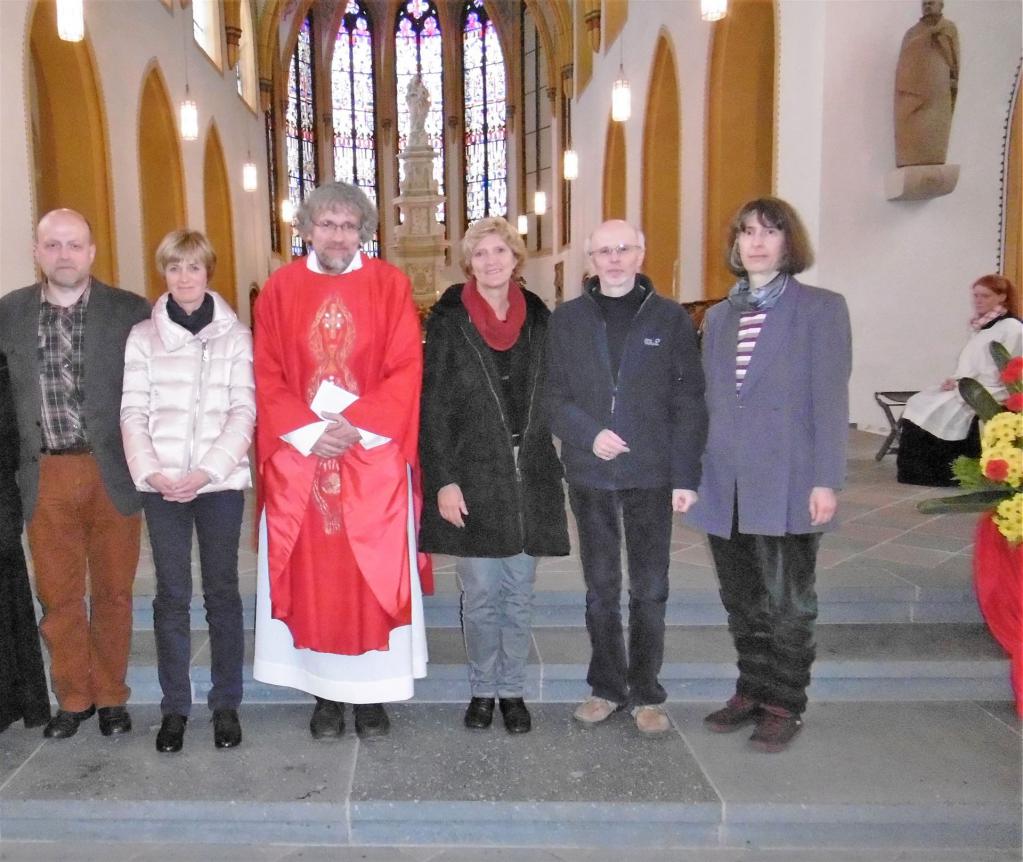 v. l. n. r.: Norbert Schmitz, Dorothee Schweizer, Pfr. Martin Birkenhauer, Claudia Kirch, Joachim Biesel, Mechthild Hartmann